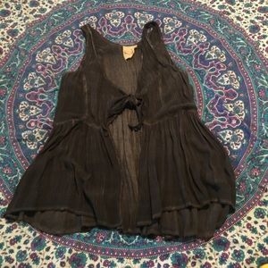 Tie-front vest EUC